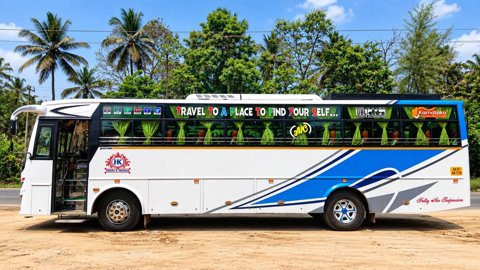 40 Seater Bus — photo 1 of 4