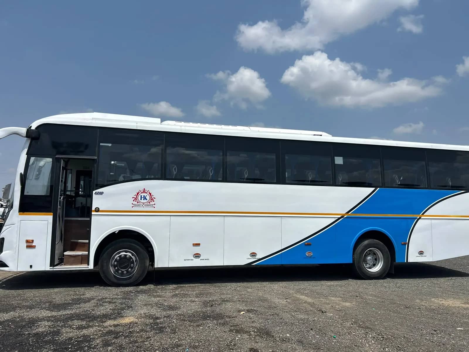 AC 50 Seater — photo 1 of 4